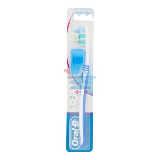 ORAL B SPAZZOLINO CARE MEDIO 40